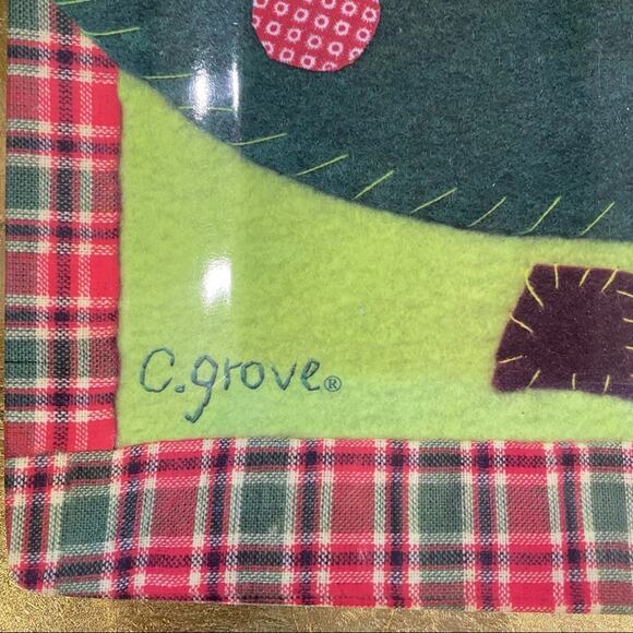 Pair of Citrus Grove Green Plastic Christmas Tree Serving Platters - Picture 5 of 7